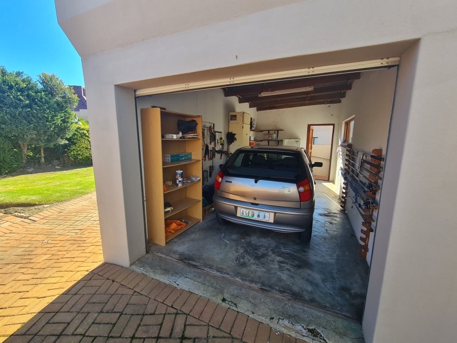 3 Bedroom Property for Sale in Jeffreys Bay Central Eastern Cape